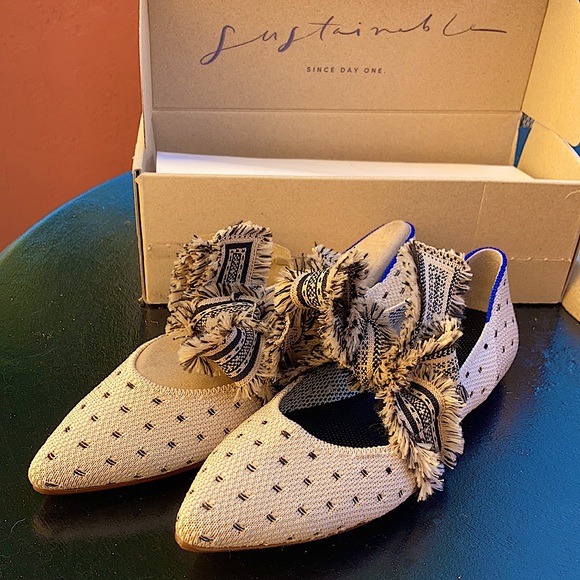 Shoes | Rothys Nwt Tuxedo Mary Jane 